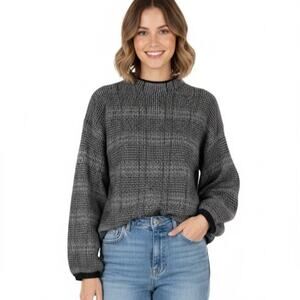 Molly Bracken Gray And Black Plaid Puff Sleeve Sweater Size XS/Small
